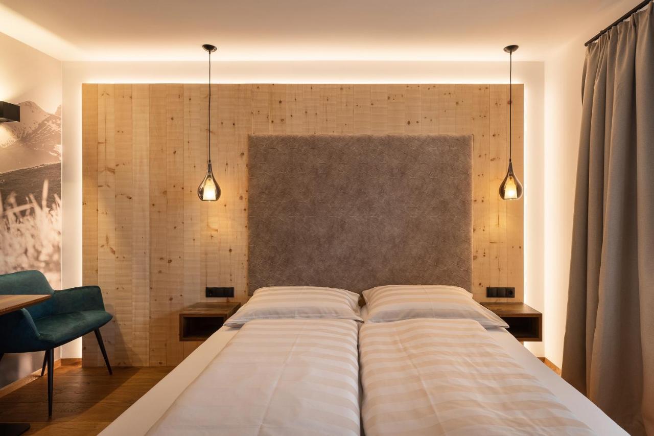 Hotel Garni Landhaus Platzer 젤암질러 외부 사진