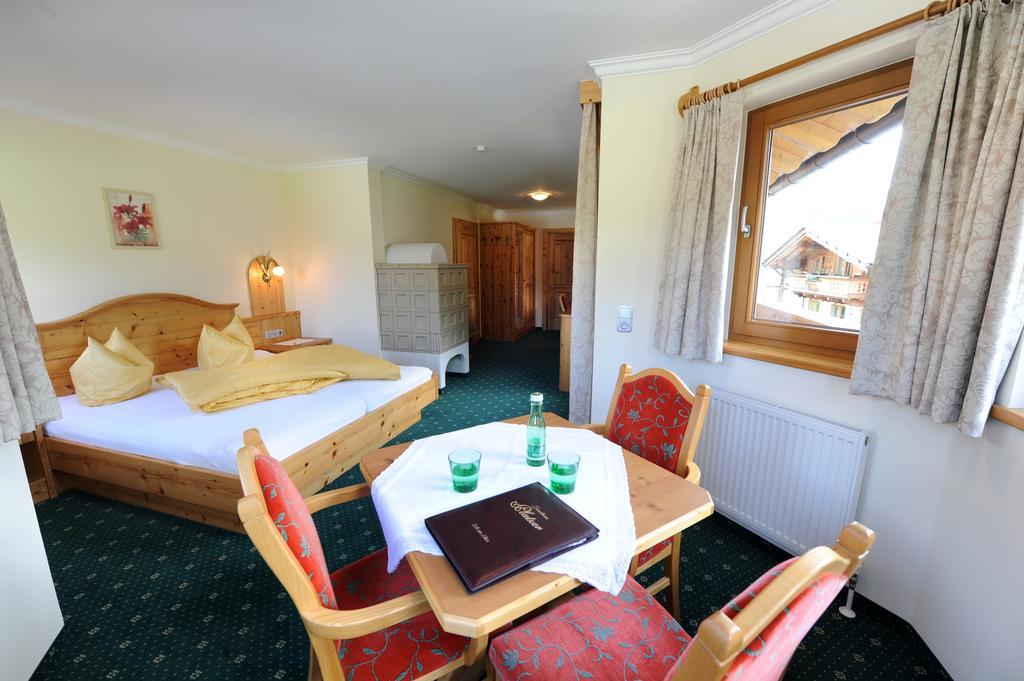 Hotel Garni Landhaus Platzer 젤암질러 외부 사진