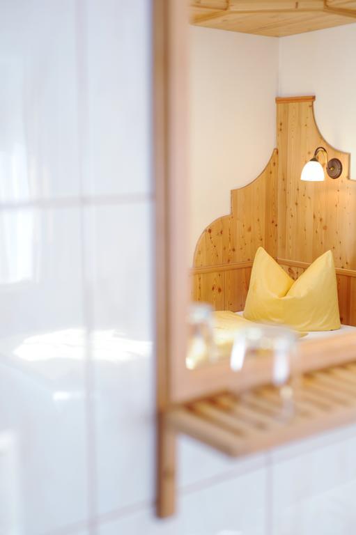 Hotel Garni Landhaus Platzer 젤암질러 외부 사진