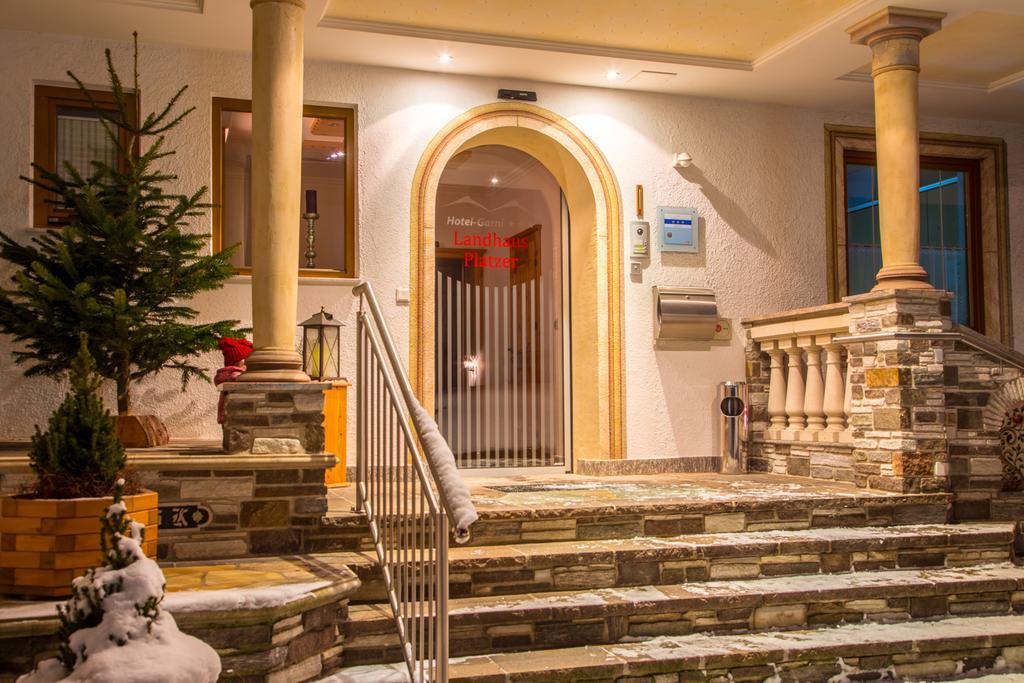 Hotel Garni Landhaus Platzer 젤암질러 외부 사진